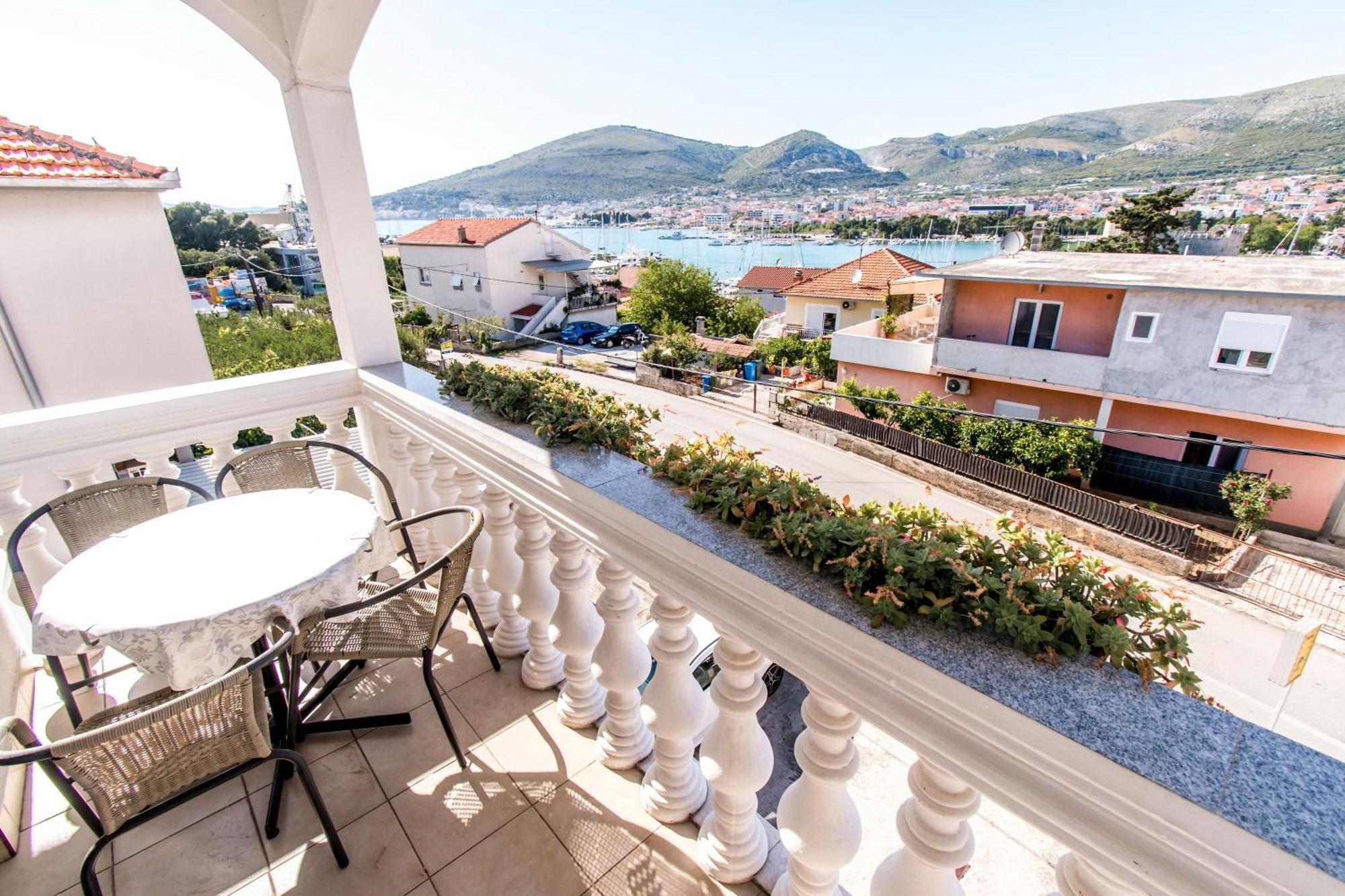 Curic Trogir